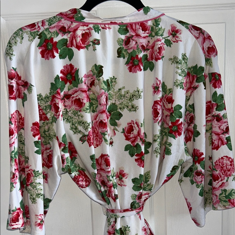 Floral Print Women's Robe - Picture 5 of 6